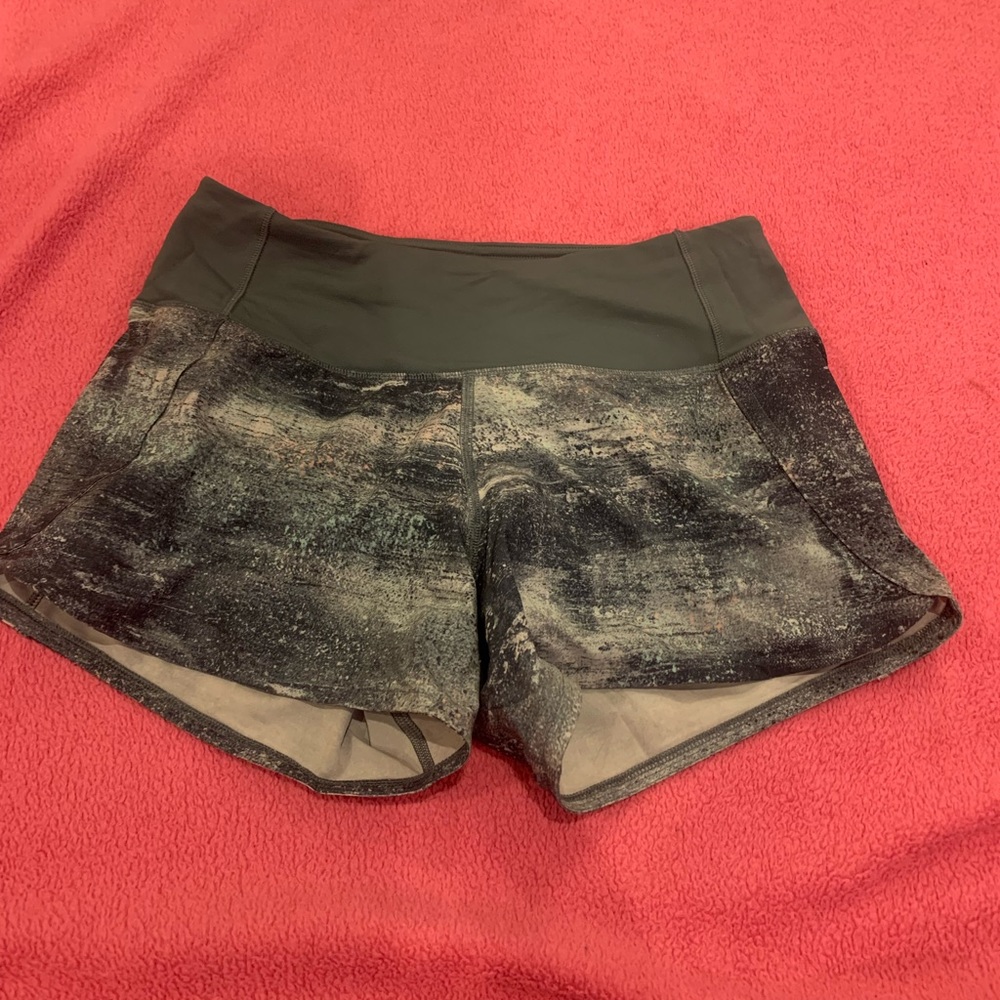 splatter print lulu lemon shorts